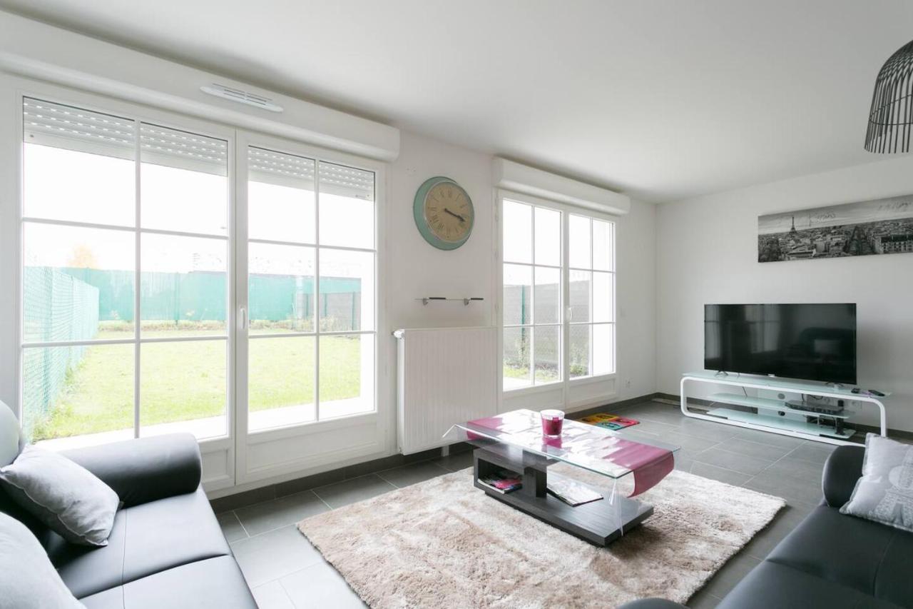סאריס Big House 2 Minutes From Disneyland Paris מראה חיצוני תמונה