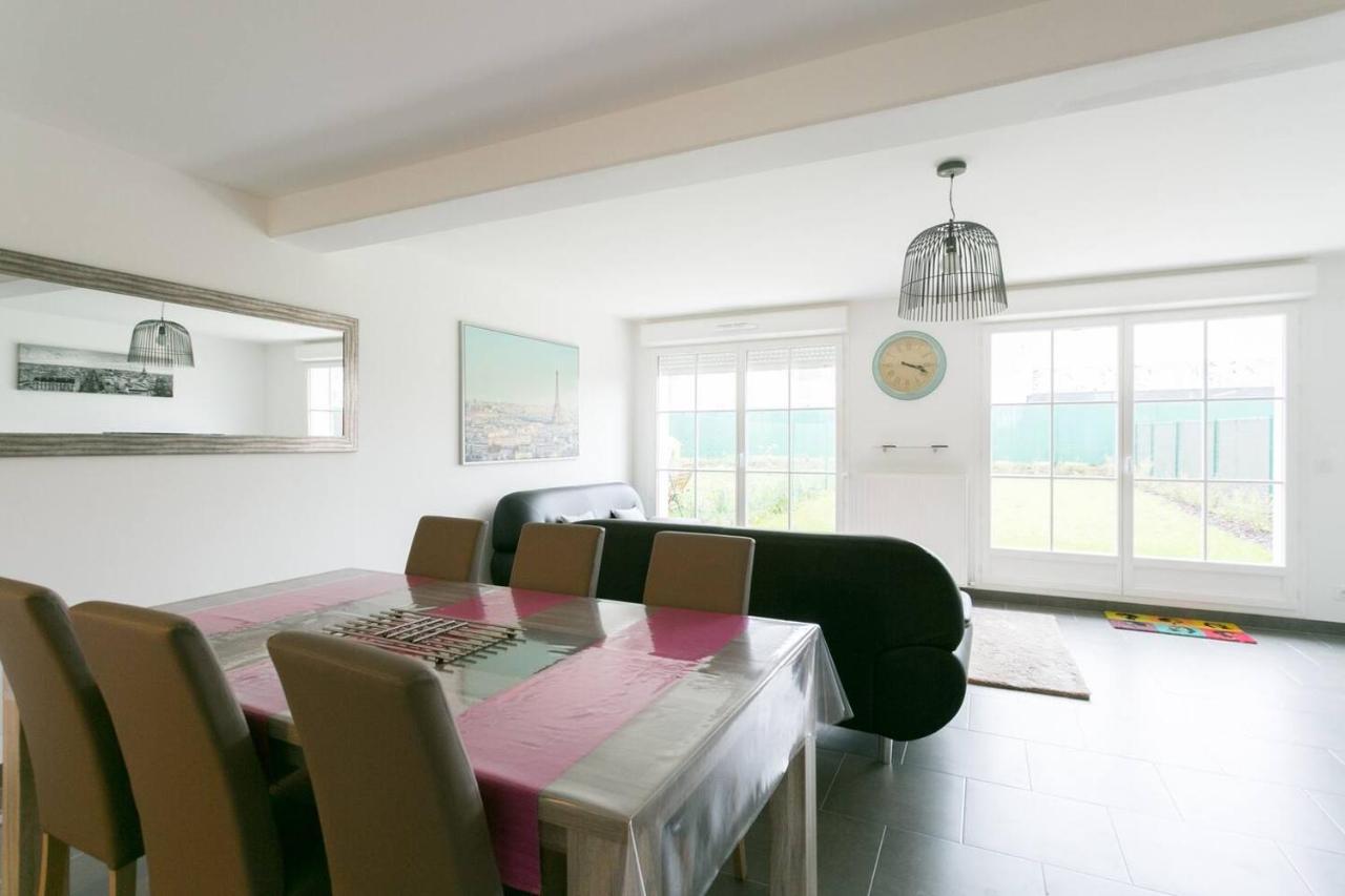 סאריס Big House 2 Minutes From Disneyland Paris מראה חיצוני תמונה